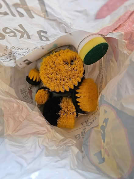 Photo of free Electric scrubber (Lochend EH7) #1