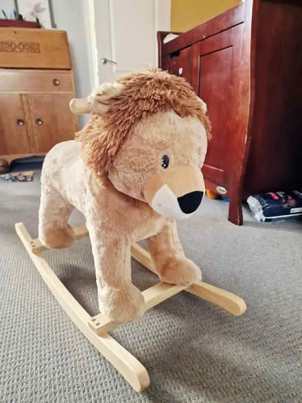 Photo of free Rocking lion (Fishponds) #1