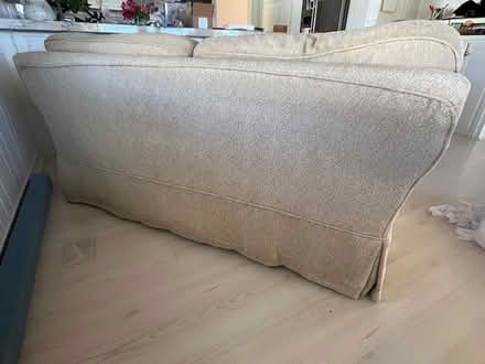 Photo of free SUPER comfortable LoveSeat (Palos Verdes - Lunada Bay) #3