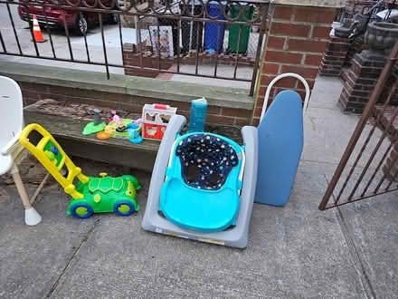 Photo of free VARIOUS Pick Up Sunnyside Queens (Sunnyside 48th Street) #2