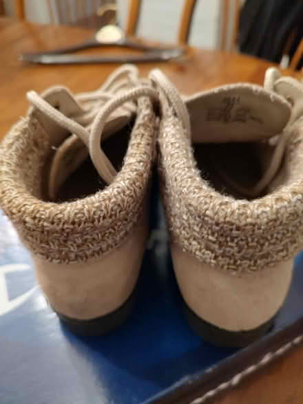 Photo of free Women's shoes size 6 (Odenton) #2