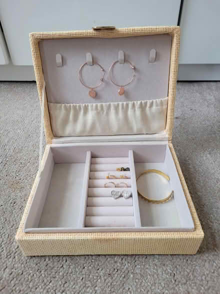 Photo of free Jewellery box and jewellery (NW5) #1
