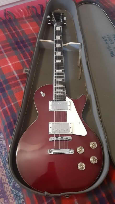 Photo of free Electric guitar (Southdown and Truscott) #1
