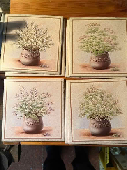 Photo of free Decorative kitchen tiles (Wychwood Avenue LU2) #1