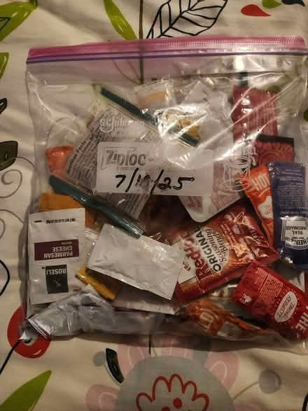 Photo of free Sauce and seasoning packets (Southwest Cupertino) #1