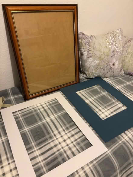 Photo of free Large picture frame (Hampden Park BN22) #1