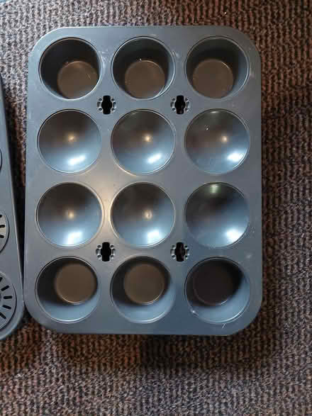 Photo of free Lakeland cupcake pan (Willenhall WILLENHALL WV12) #2