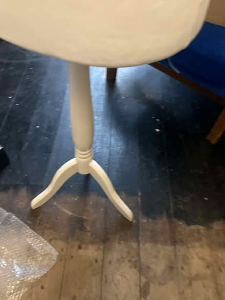 Photo of free Manakin bust (LE2 Leicester) #2