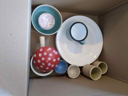 Photo of free Plates bowls cups (N7 Tufnell Park) #1