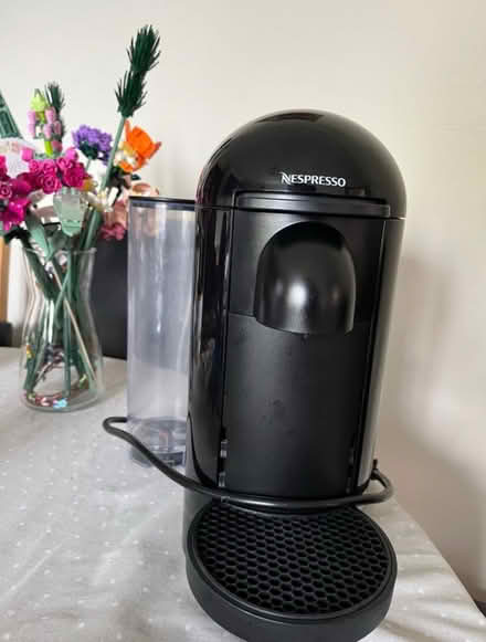 Photo of free Nespresso Vertuo machine (Craigour EH17) #2