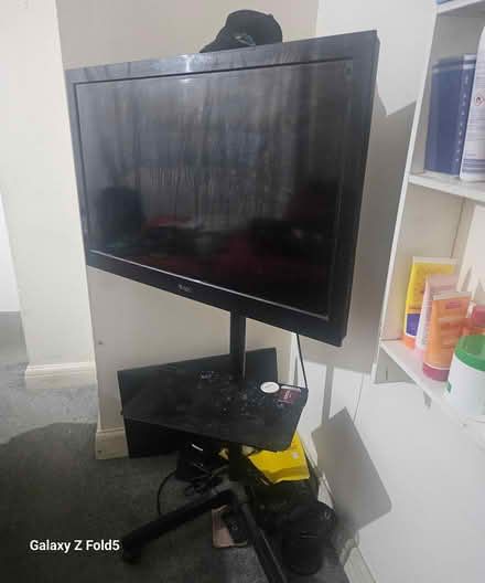 Photo of free Television withthe stand (N14 4RD) #1