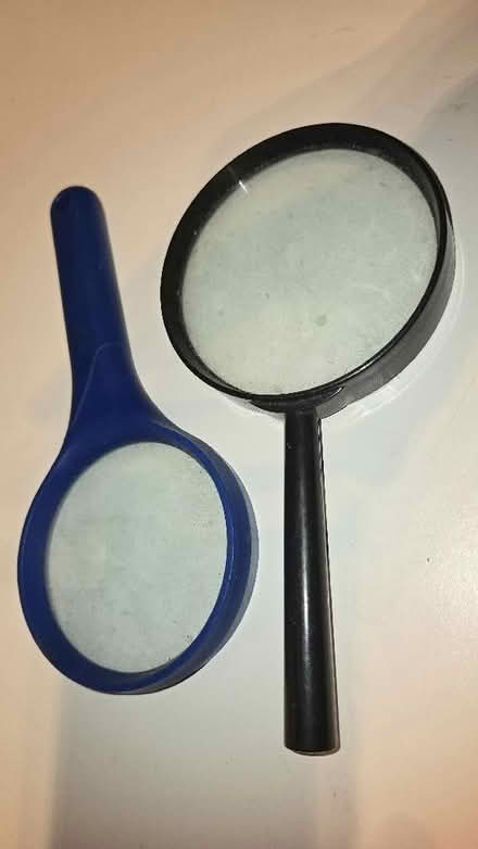 Photo of free 2 Magnifer (West Croydon CR0) #1