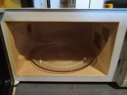 Photo of free Microwave oven -colour off white (Etobicoke (Kipling /Eglinton)) #2