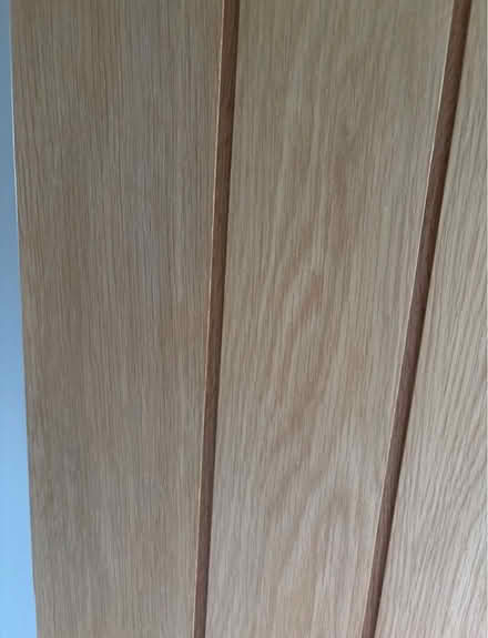 Photo of free Oak veneer sliding door (CB21) #4