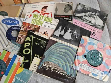 Photo of free Large selection of 45rpm records 1950s/60s Pop /Jazz etc. (Bexhill TN39) #3