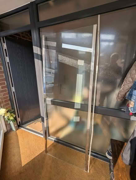 Photo of free Shower Screen - Collection From Dronfield S18 (Dronfield S18) #1