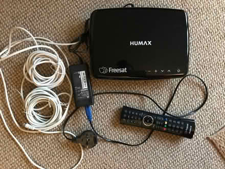 Photo of free HUMAX Freesat satellite box recorder 500GB with two cables (Newhaven BN9) #1