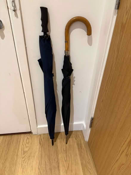 Photo of free One plate rack, two umbrellas (Borough SE1) #1