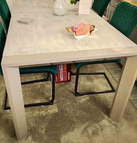 Photo of free Extending Dining table (GU12) #4