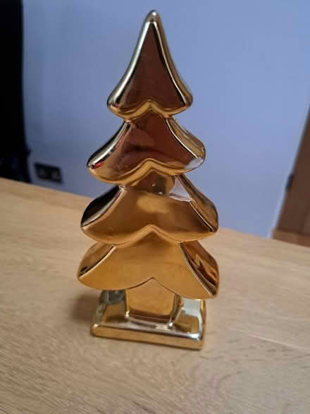 Photo of free Ceramic Christmas Tree (Woodley RG5) #2