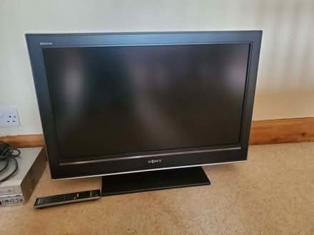 Photo of free Sony 32" TV (Riverhead TN13) #1