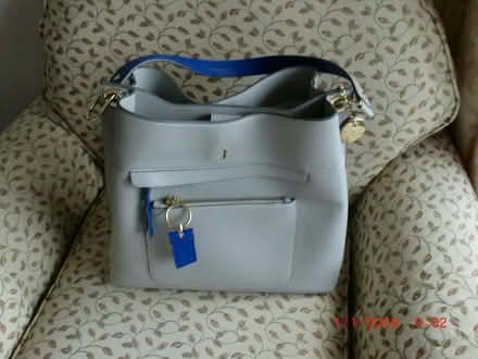 Photo of free Jasper Conran shoulder/hand bag, large size (Bilton HG1) #4