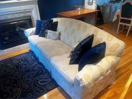 Photo of free Beige Paisley Couch Sofa Divan (Dollard-des-Ormeaux) #2