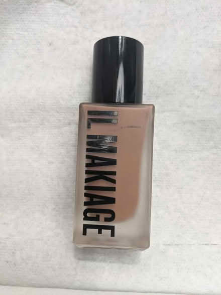 Photo of free Il Makiage Foundation #175 (East Village) #1