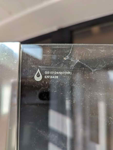 Photo of free Shower Screen - Collection From Dronfield S18 (Dronfield S18) #4