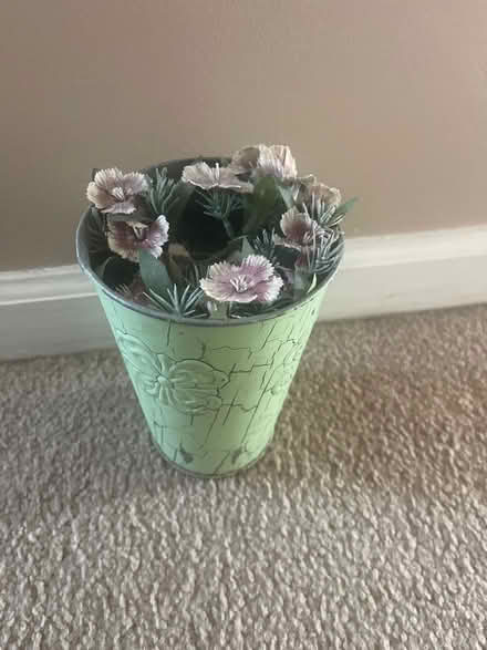 Photo of free Flowers in vase (Royal Oak, MI) #1