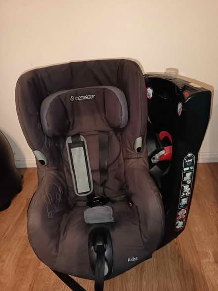 Photo of free Axiss car seat (Hounslow) #2