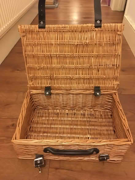 Photo of free Small hamper (Acton Central W3) #2