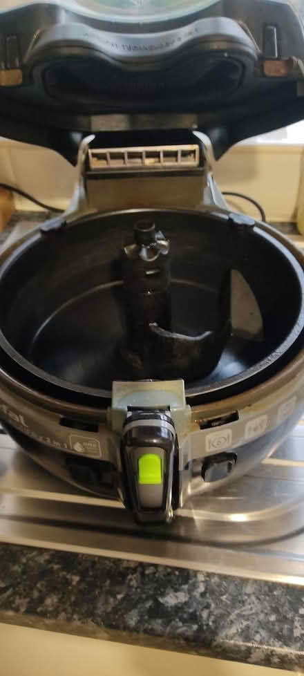 Photo of free Tefall actifry 2 in 1 (HR4 whitecross) #3