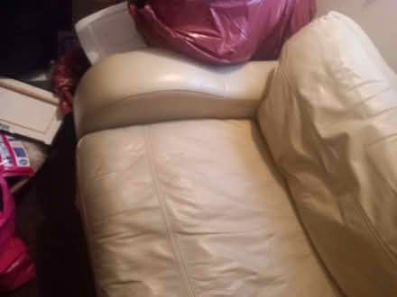 Photo of free Sofa needs to be gone Sunday last day (Limbury LU4) #1