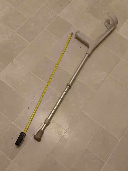 Photo of free 'Elbow' crutch (Sutton SS4) #1