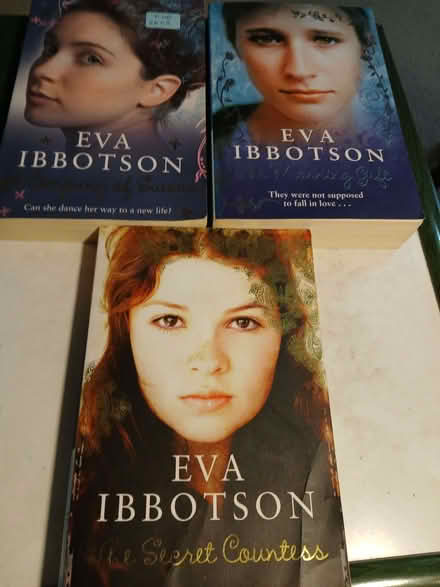 Photo of free 3 young adult books (Minster Lovell OX29) #1