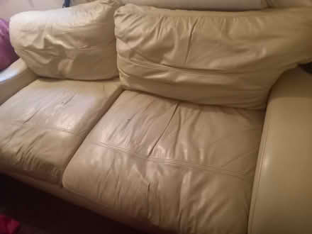 Photo of free Sofa needs to be gone Sunday last day (Limbury LU4) #2