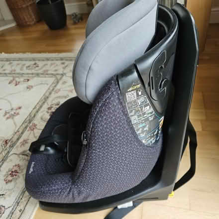 Photo of free Child car seat 0 - 15k (Chelmsford CM1) #4