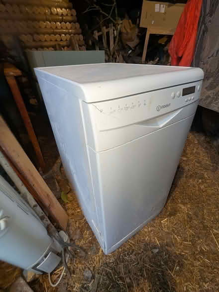 Photo of free Slimline indesit dishwasher (Hardendale Quarry CA10) #2