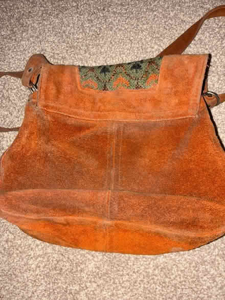 Photo of free Vintage cross body bag (M23) #4