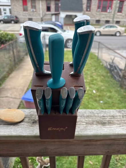 Photo of free Kitchen items (Elkridge near Port Capital) #1