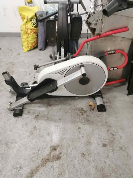 Photo of free Exercise runner (TW19) #2