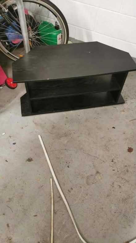 Photo of free TV stand (TW19) #1