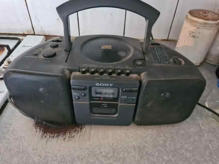 Photo of free Boom box.good condition. (Slough SL2) #1