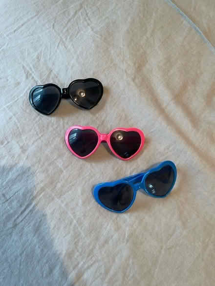 Photo of free Heart-shaped glasses (SW17 8JA) #1
