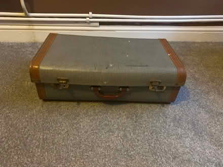 Photo of free Vintage Suitcase (Tadworth KT20) #1