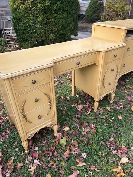 Photo of free Curb Alert - Full Bedroom Set (Drexel Hill) #3