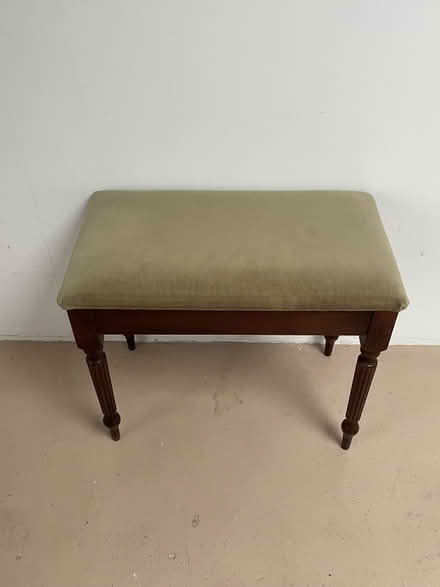 Photo of free Piano stool (Muswell Hill N10) #1