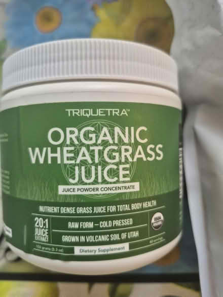 Photo of free Yeast flakes and wheatgrass powder (111 Centre st in Manhattan) #2