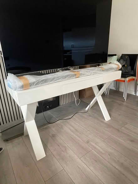 Photo of free White table (Burgess Hill RH15) #3